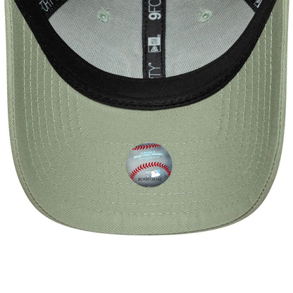 Pictured is this Womens MLB League Essential New York Yankees 9FORTY in pastel green. 5