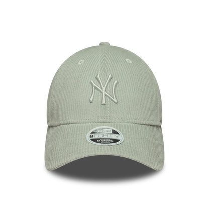 New York Yankees Womens MLB Pastel Cord Green New Era 9FORTY M-Crown Cap, front view showing the team logo in green raised embroidery on the soft corduroy crown, with a matching curved visor and a 9FORTY size sticker.