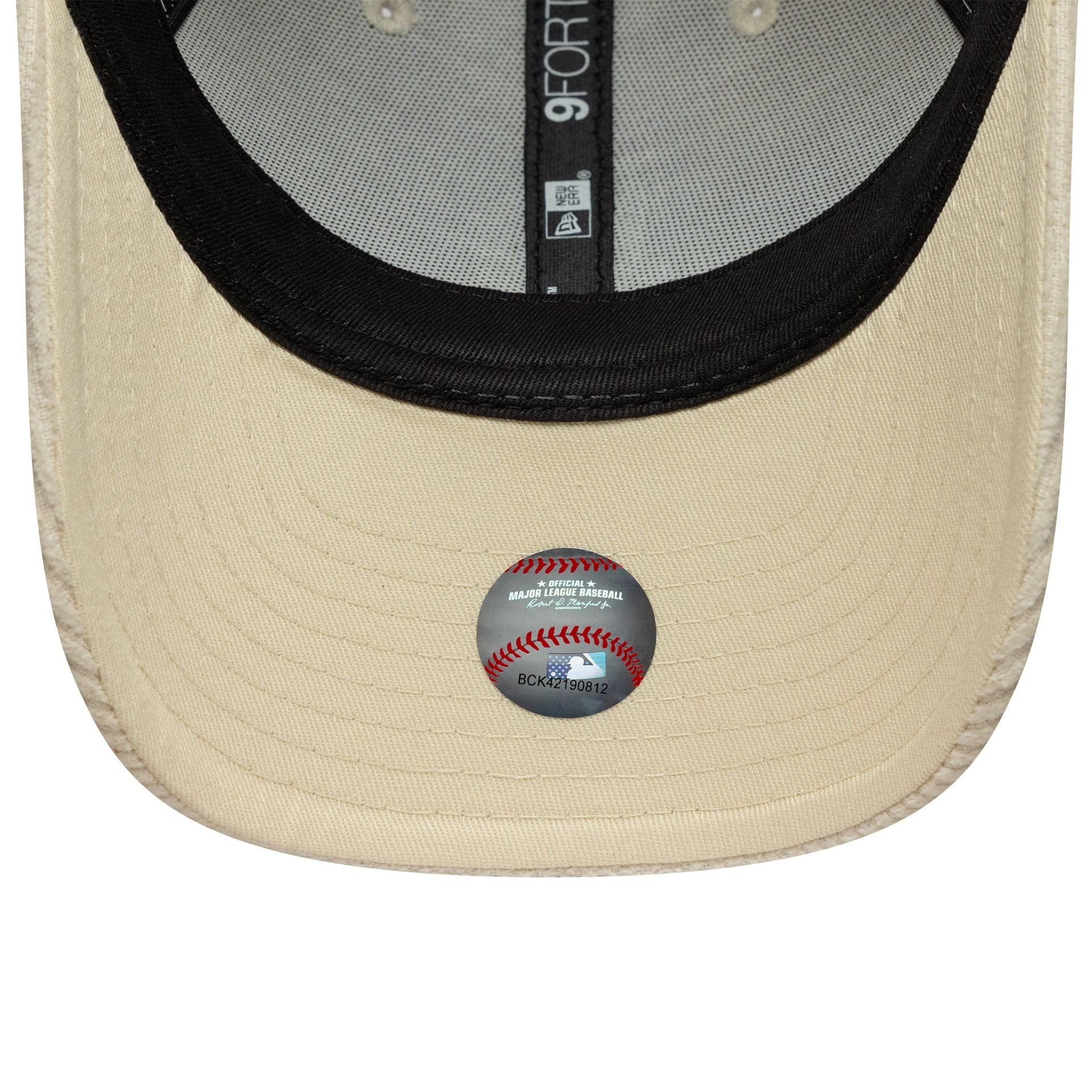 Pictured is this Womens MLB Pastel Cord LA Dodgers 9FORTY M-Crown in light beige. 5