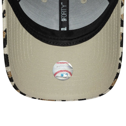 Pictured is this Womens MLB Leopard Midi New York Yankees 9FORTY in light beige. 5