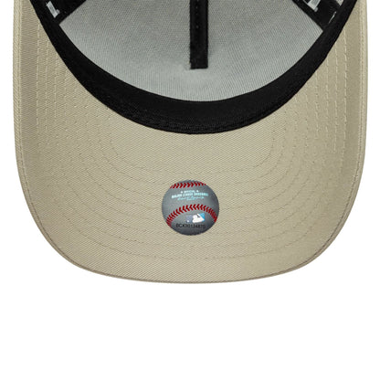 Pictured is this Youth MLB League Essential New York Yankees 9FORTY A-Frame Trucker in light beige. 5