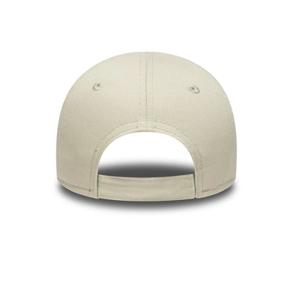 Pictured is this Toddler MLB Plane Icon New York Yankees 9FORTY in light beige. 4