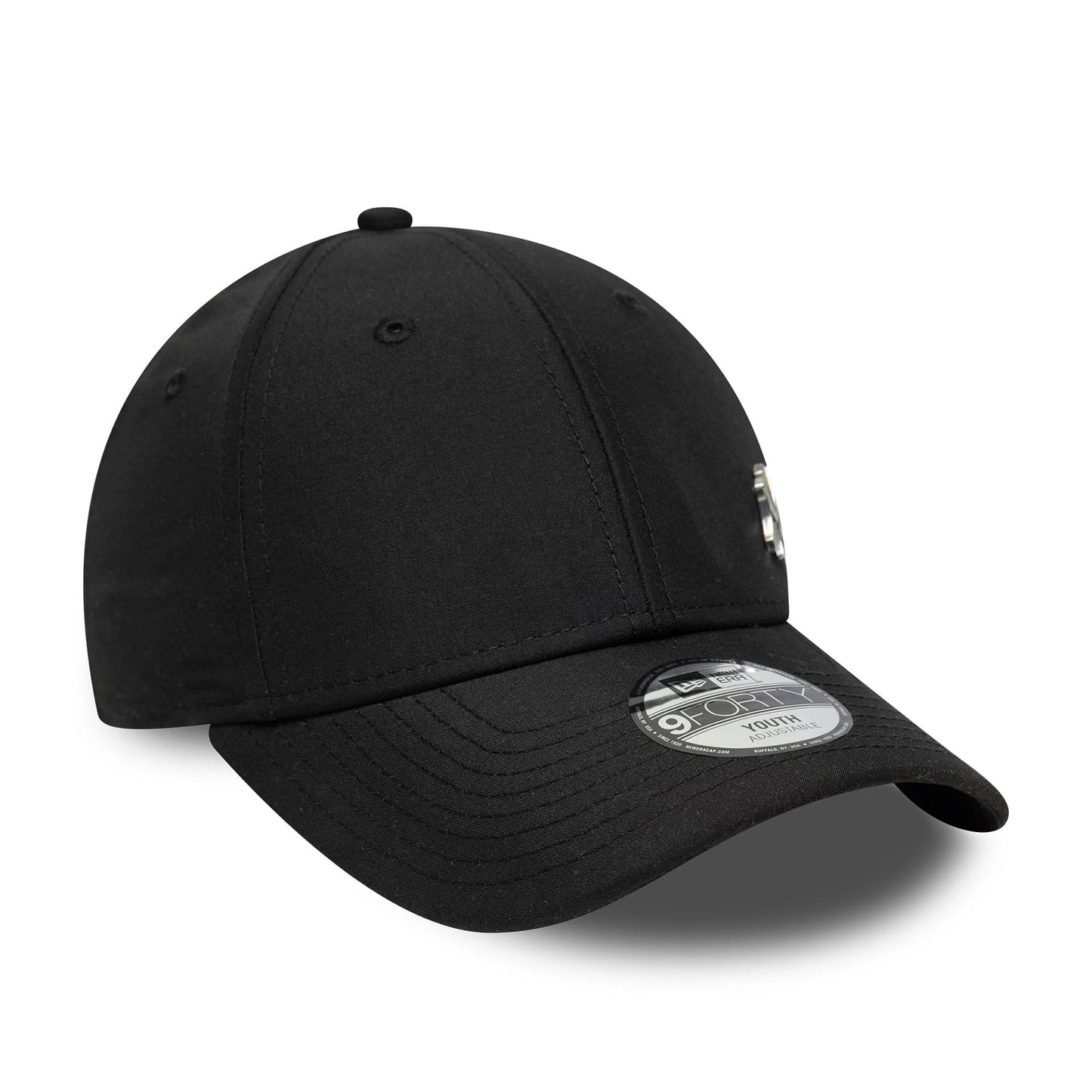 Pictured is this Youth MLB Flawless New York Yankees 9FORTY in black. 3