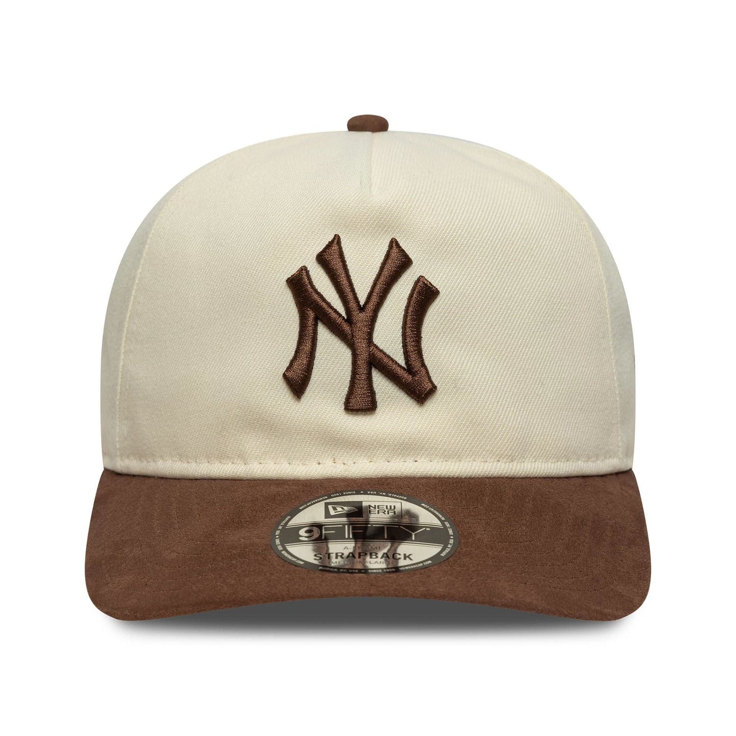 Pictured is this MLB Suede Visor New York Yankees 9FIFTY A-Frame Snapback in light beige. 2