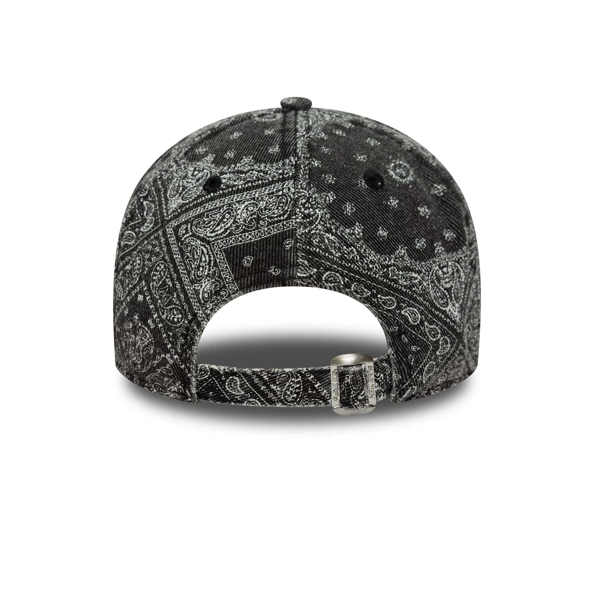 Pictured is this MLB Washed Paisley New York Yankees 9TWENTY in black. 4