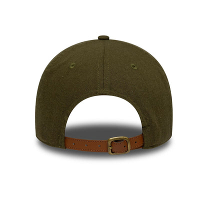 Pictured is this MLB Linen LA Dodgers 9TWENTY cap in green. 4