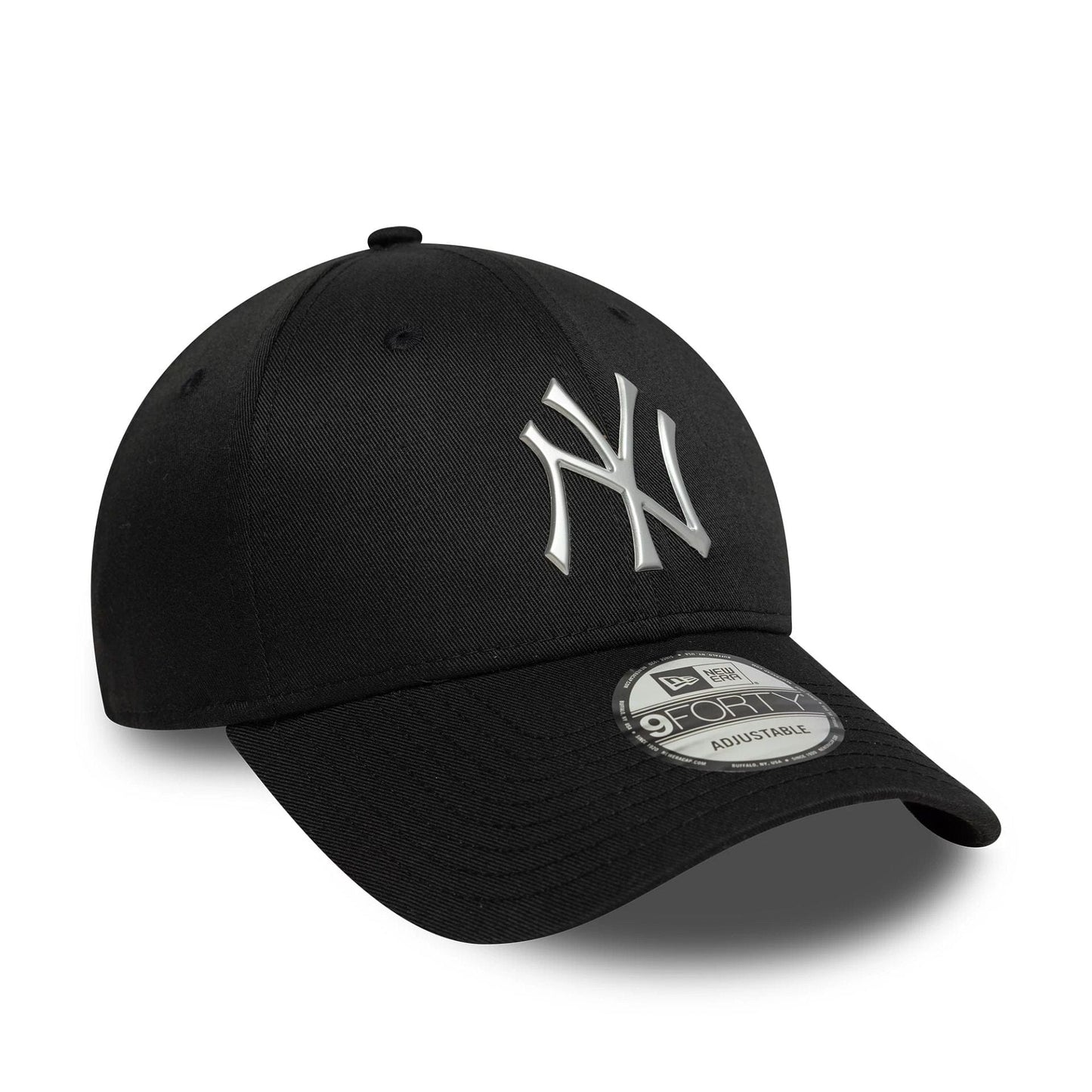 Pictured is this MLB Metallic New York Yankees 9FORTY in black. 3
