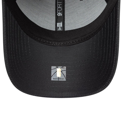 Pictured is this NBA Metallic Chicago Bulls 9FORTY in charcoal. 5