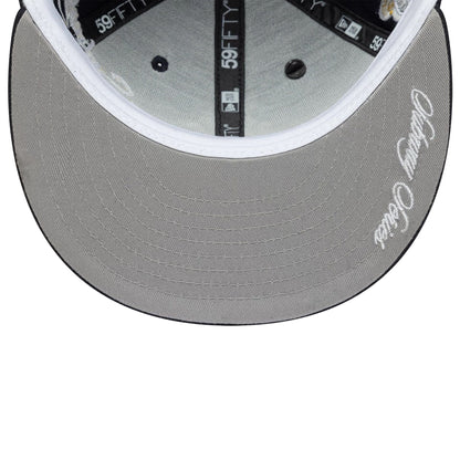 Pictured is this MLB Subway Series New York Yankees 59FIFTY Fitted cap in navy. 5
