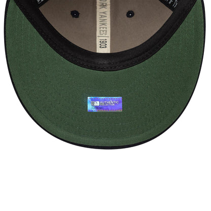 Pictured is this MLB Heritage New York Yankees Retro Crown 9FIFTY in navy. 5