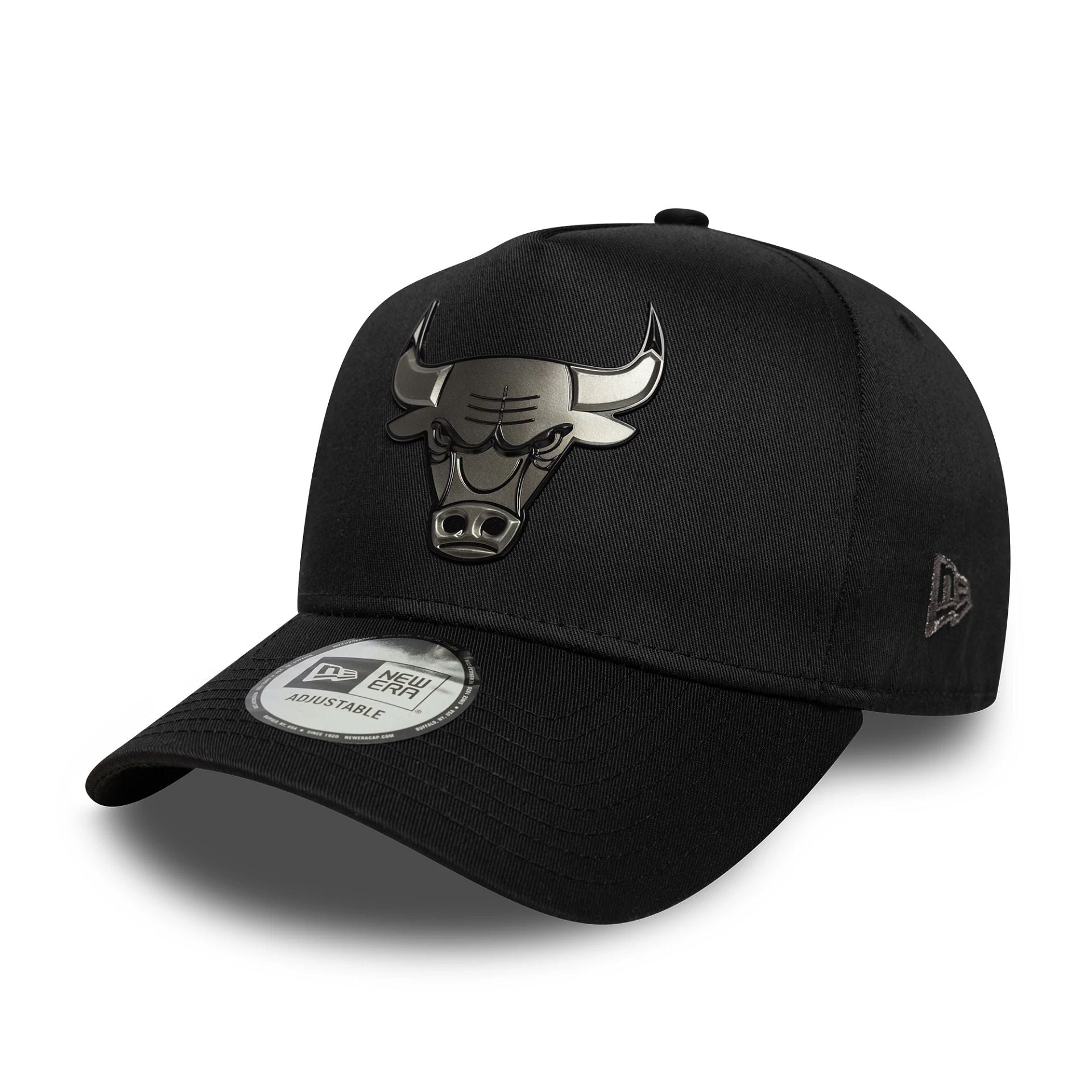 Pictured is this NBA Metallic Chicago Bulls 9FORTY E-Frame in black. 1