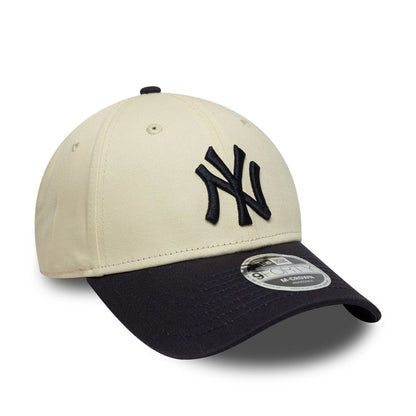Pictured is this MLB New York Yankees 9FORTY M-Crown in light beige. 3