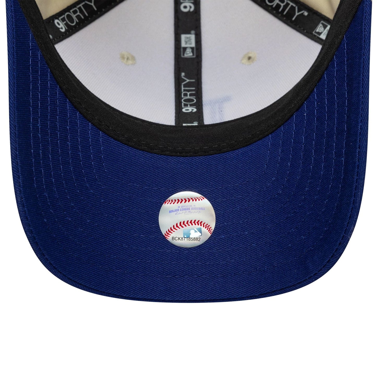 Pictured is this MLB LA Dodgers 9FORTY M-Crown in light beige. 5