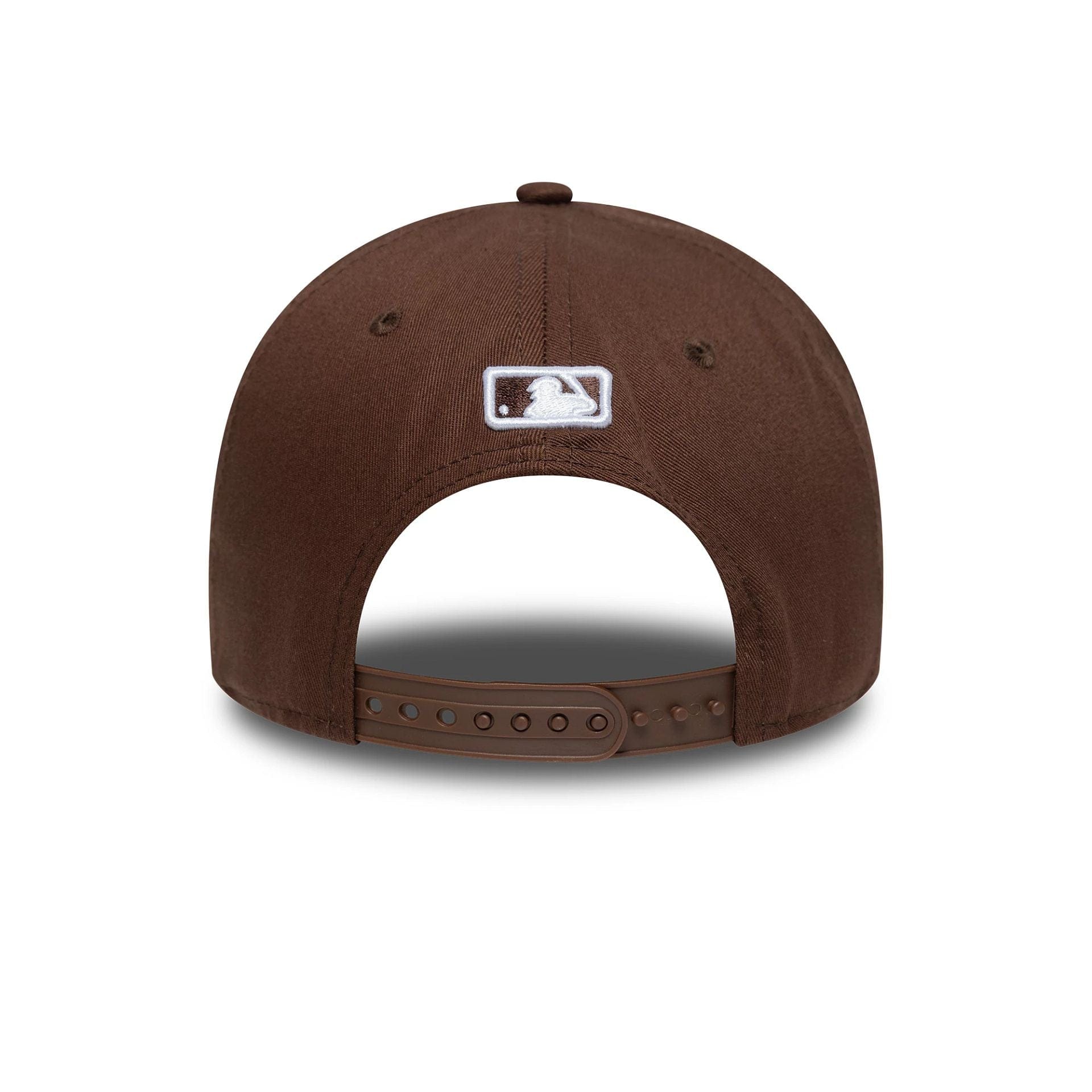 Pictured is this MLB New York Yankees 9FORTY M-Crown in brown. 4
