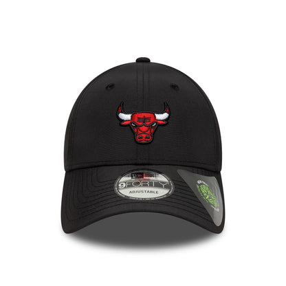 Pictured is this NBA Recycled Midi Chicago Bulls 9FORTY in black. 2