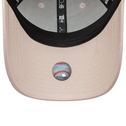 Pictured is this Womens MLB Satin New York Yankees 9FORTY in pastel pink. 5
