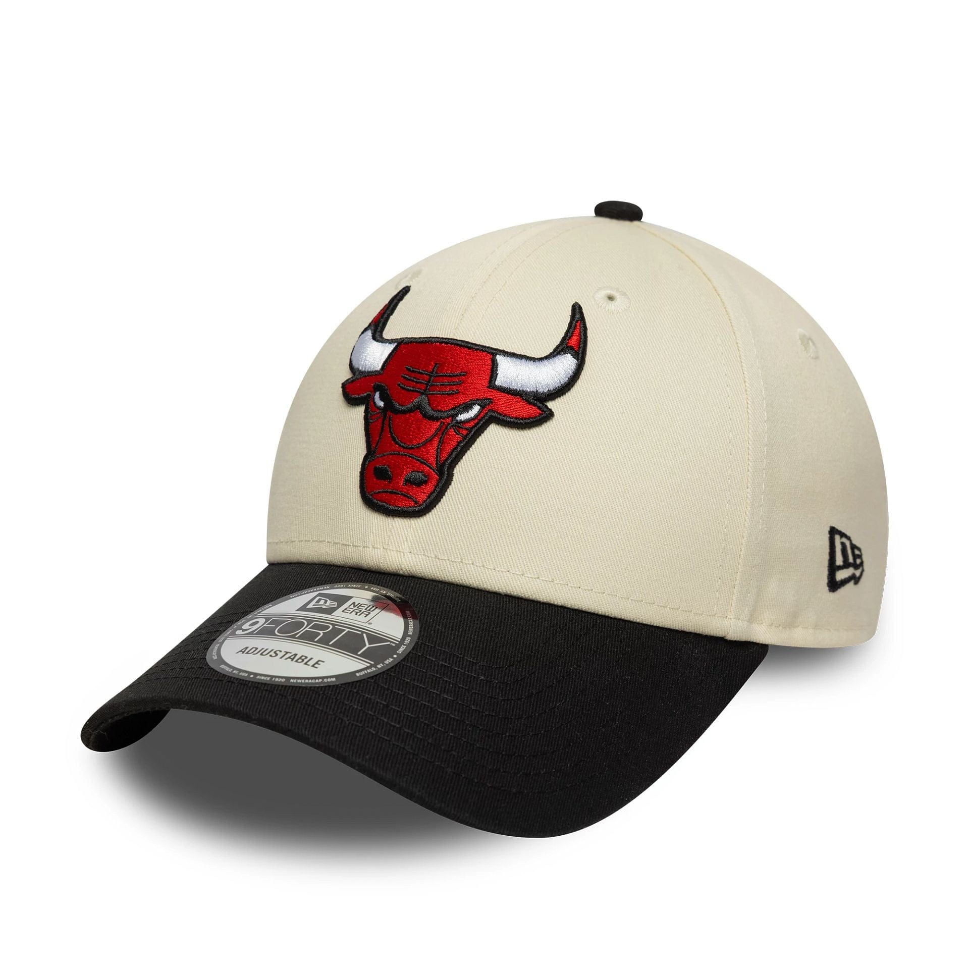 Pictured is this NBA Colour Block Chicago Bulls 9FORTY in Cream. 1