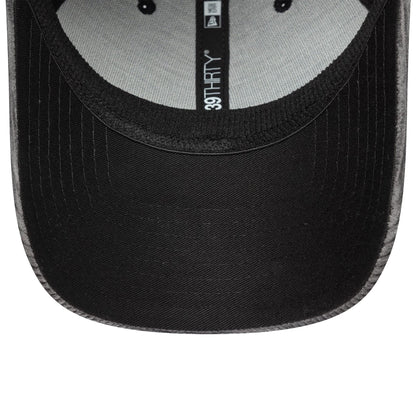 Pictured is this Newcastle United FC Cord 39THIRTY Stretch Fit in black. 5