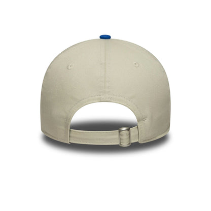 Pictured is this Manchester United FC 9TWENTY in open white. 4