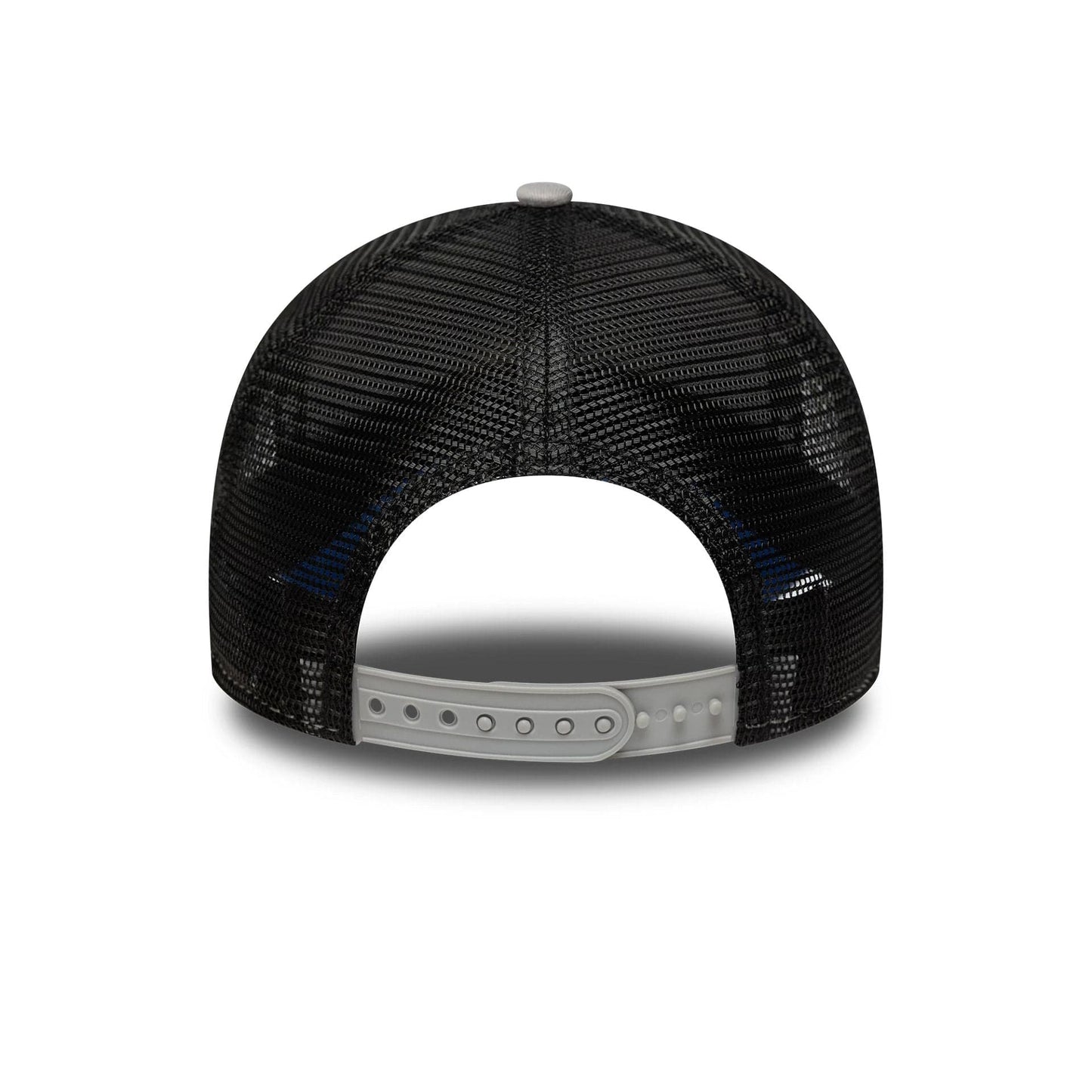 Pictured is this Manchester United FC 9FORTY A-Frame Trucker in grey. 4