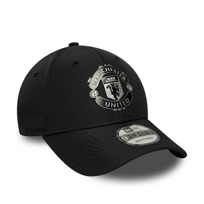 Pictured is this Manchester United FC Reflective 9FORTY in black. 3