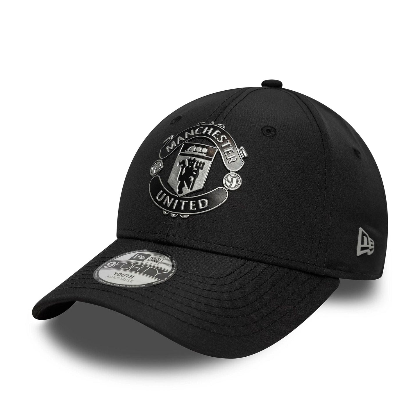 Pictured is this Youth Reflective Manchester United FC 9FORTY in black. 1