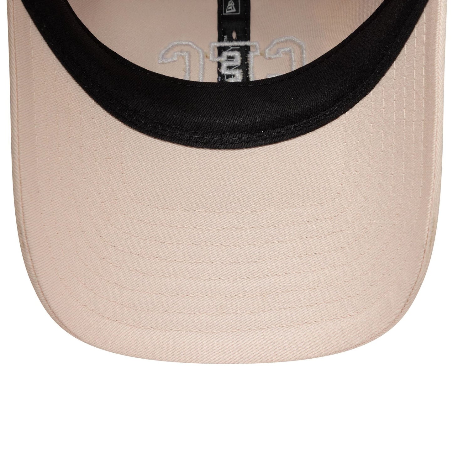 Pictured is this Womens Chelsea FC Lion Crest 9TWENTY in pastel pink. 5