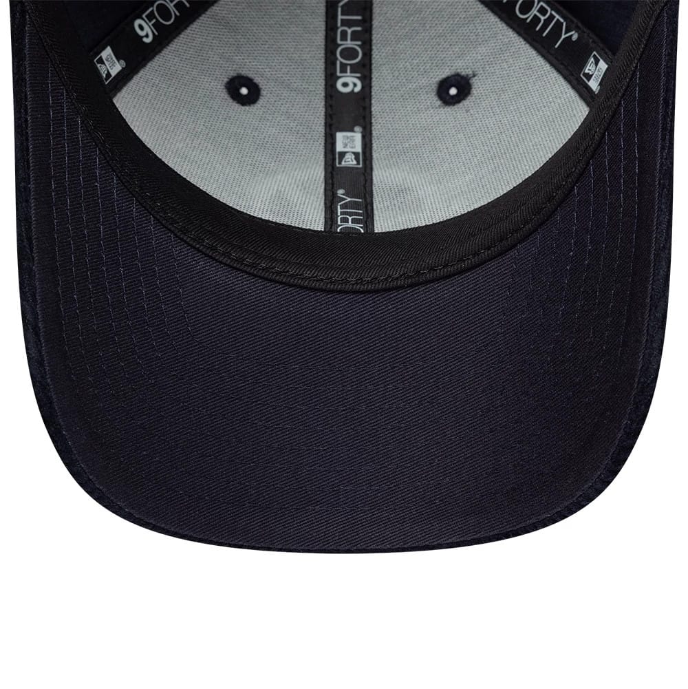 Pictured is this Cord TGR Haas F1 9FORTY in navy. 5