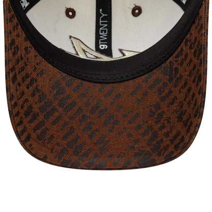 Pictured is this Heritage Alpine Racing 9TWENTY in Cream. 5