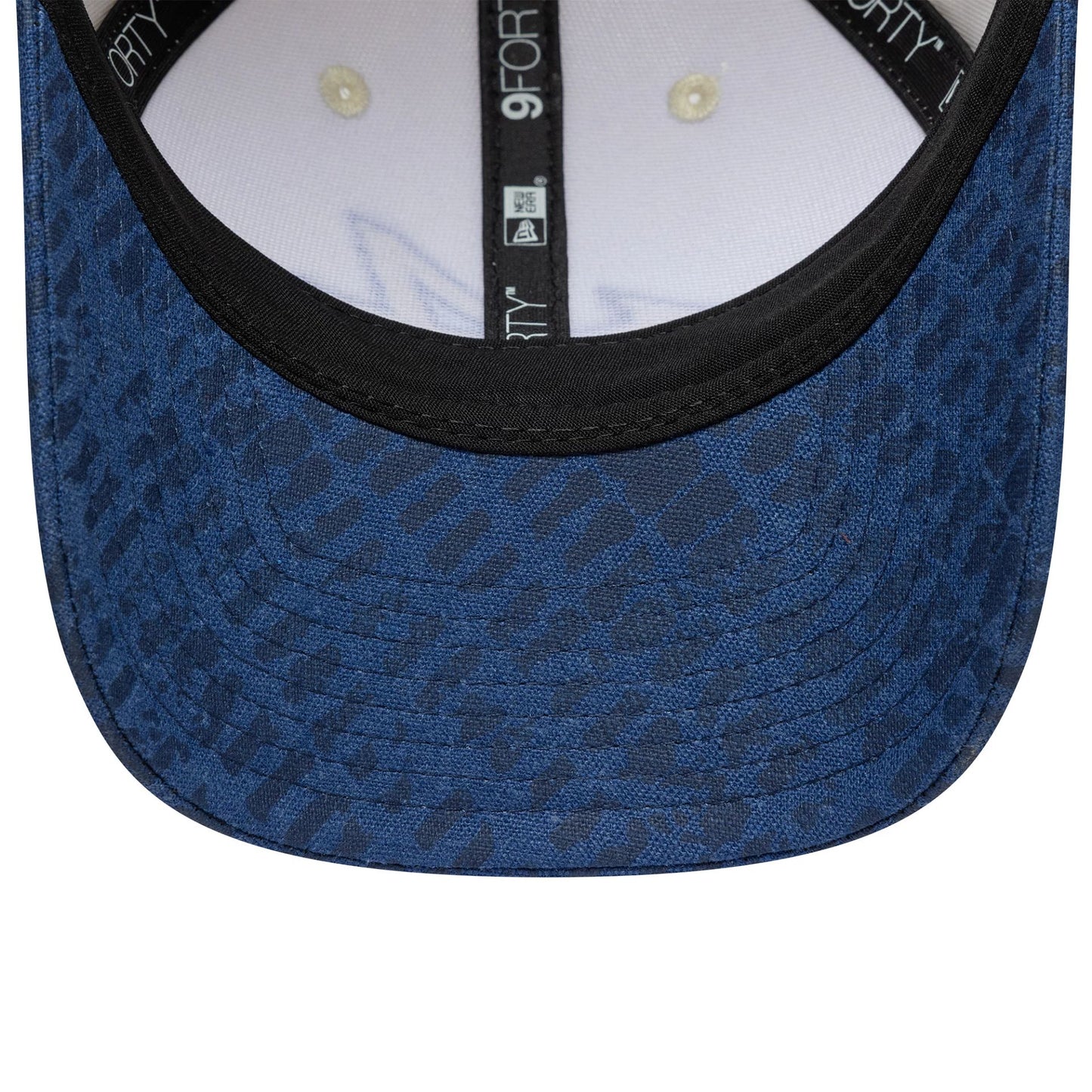 Pictured is this Heritage Alpine Racing 9FORTY M-Crown in Dark Blue. 5