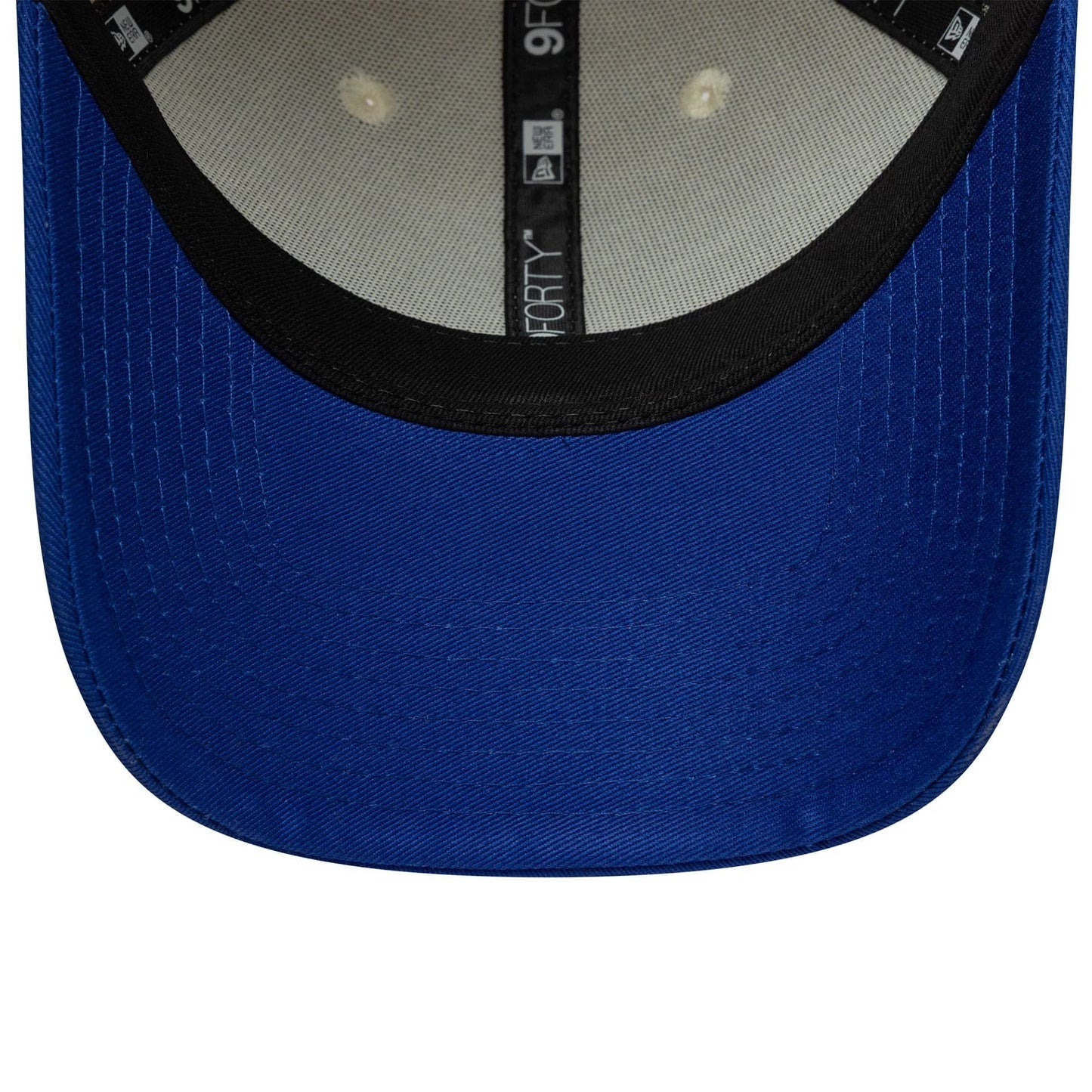 Pictured is this Red Bull Racing 9FORTY in light beige. 5