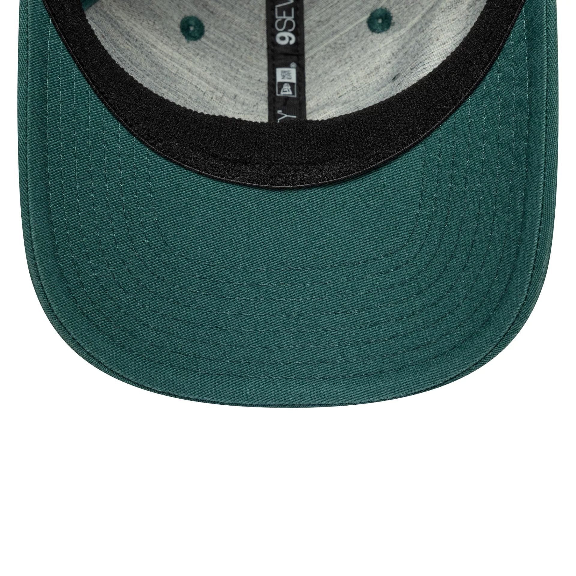 Pictured is this Washed Red Bull Racing 9SEVENTY Stretch Snap in dark green. 5