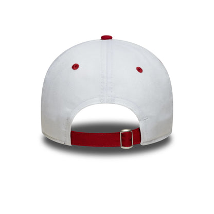 Pictured is this Contrast Visor Stade Toulousain 9TWENTY in white. 4