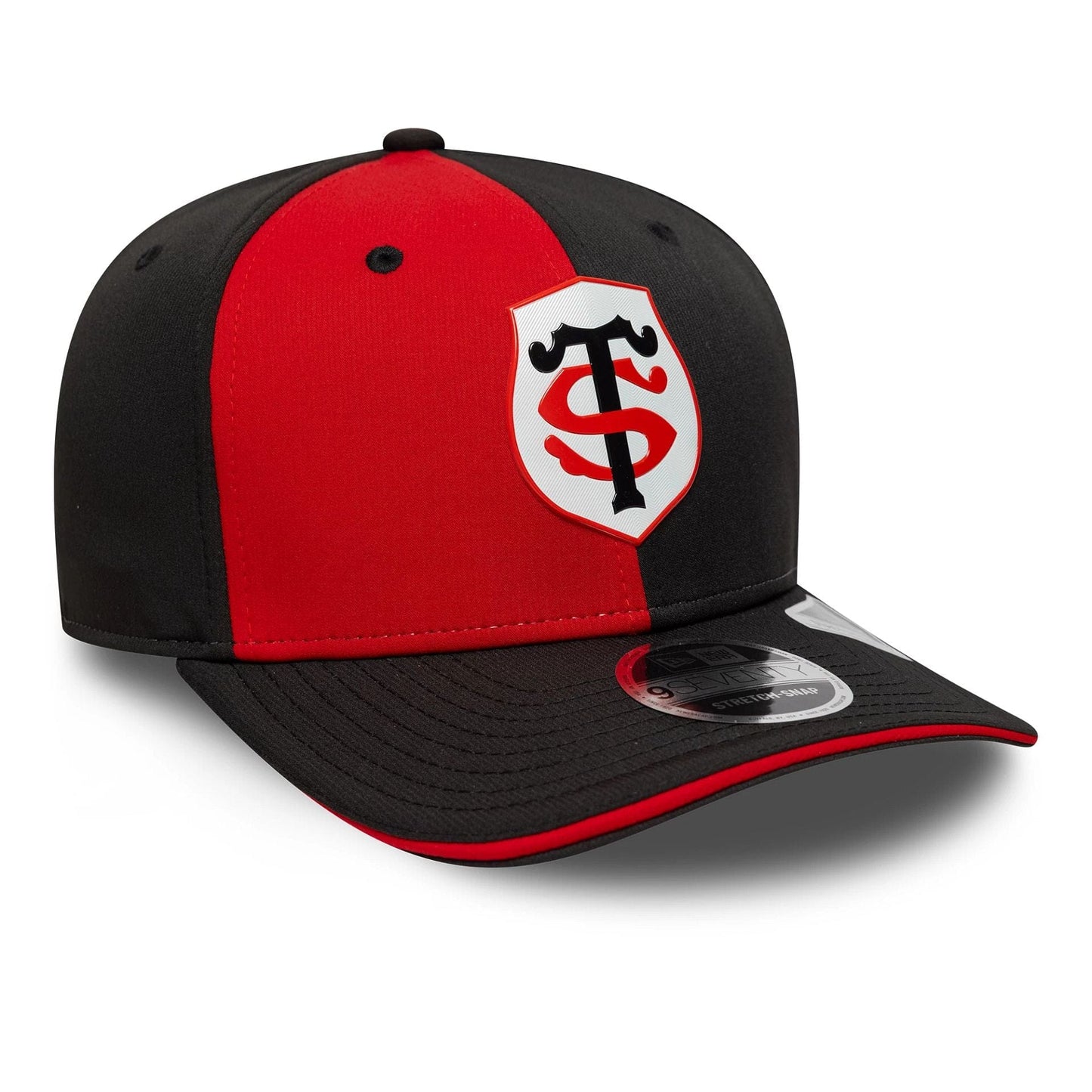 Pictured is this Recycled Stade Toulousain 9SEVENTY Stretch Snap in black. 3