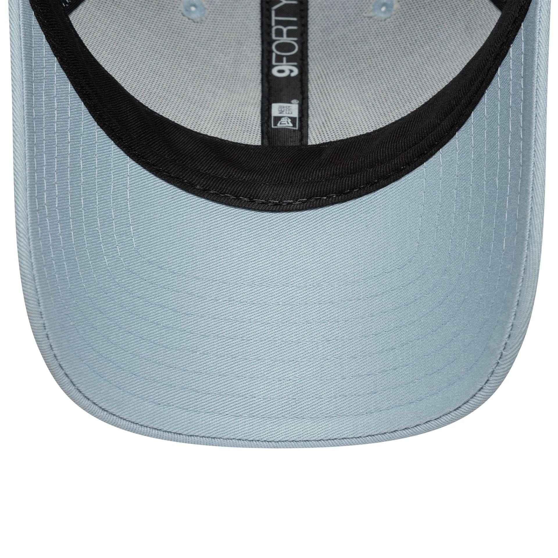 Pictured is this Essential Vespa 9FORTY in pastel blue. 5