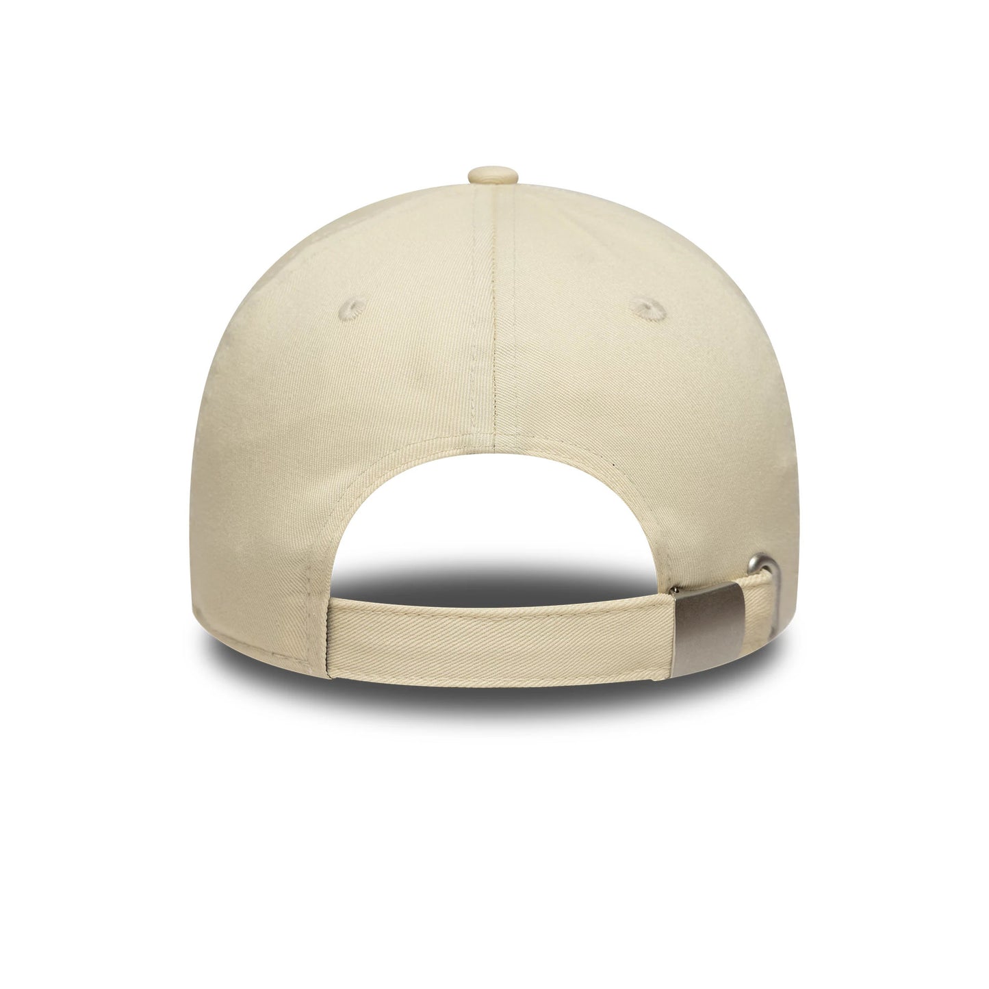 Pictured is this Essential Vespa 9FORTY in light beige. 4