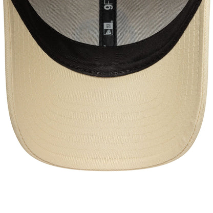 Pictured is this Essential Vespa 9FORTY in light beige. 5