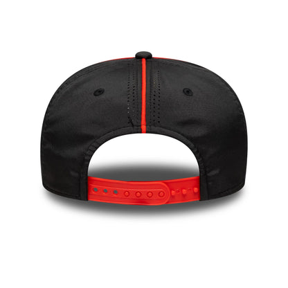 Pictured is this Aprilia Logo 9SEVENTY Stretch Snap in white. 4