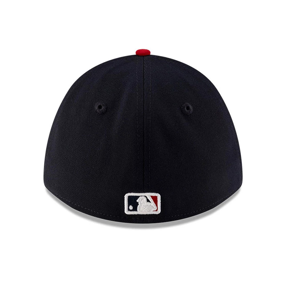 Pictured is this MLB Player Replica Atlanta Braves 39THIRTY M-Crown Stretch Fit cap in navy. 4