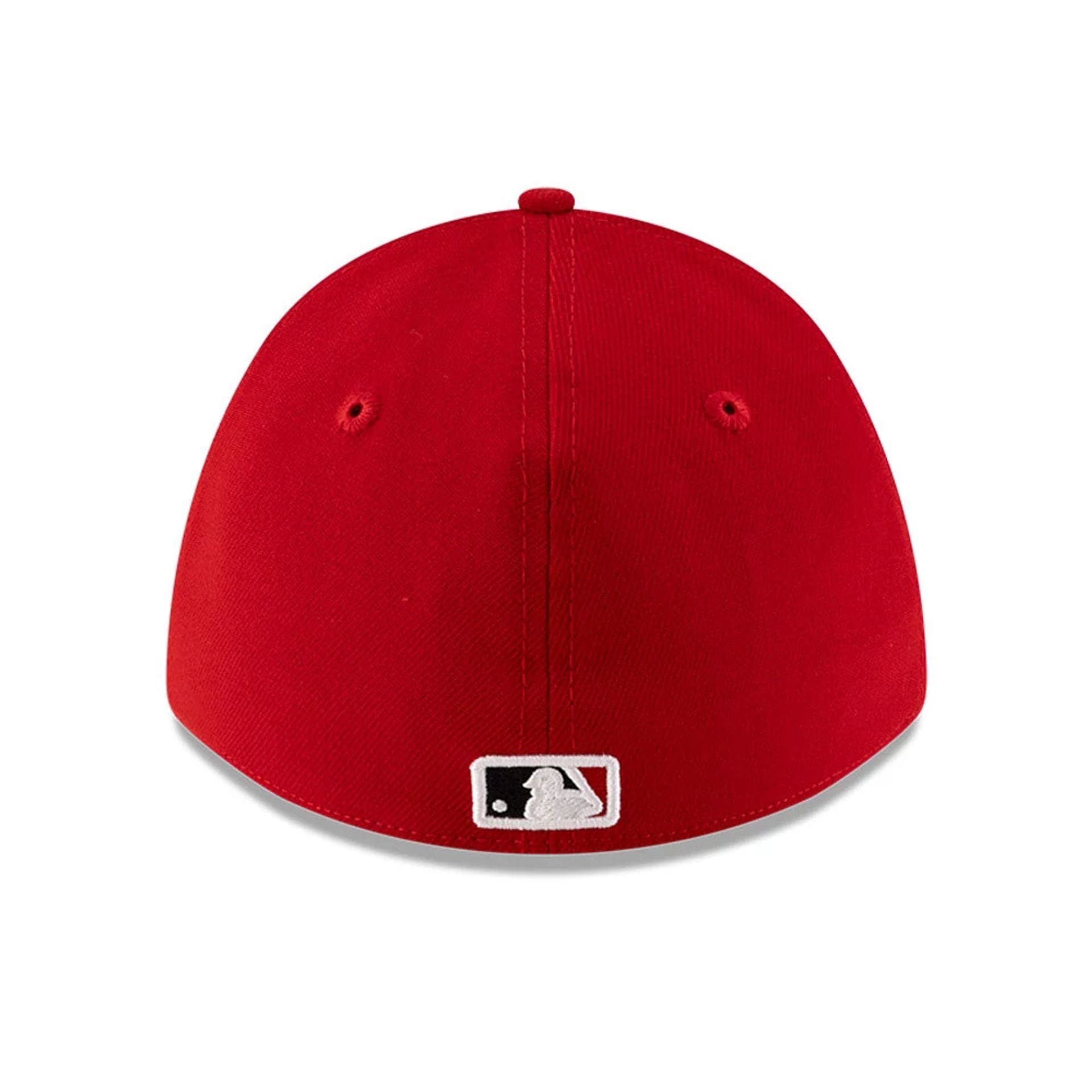 Pictured is this MLB Player Replica Cincinnati Reds 39THIRTY M-Crown Stretch Fit cap in red. 5