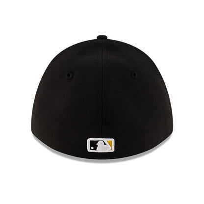 Pictured is this MLB Player Replica Pittsburgh Pirates 39THIRTY M-Crown Stretch Fit cap in black. 4