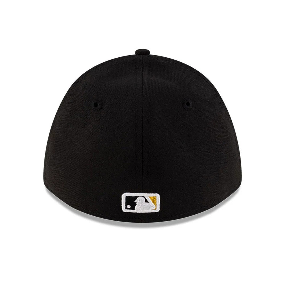 Pictured is this MLB Player Replica Pittsburgh Pirates 39THIRTY M-Crown Stretch Fit cap in black. 4