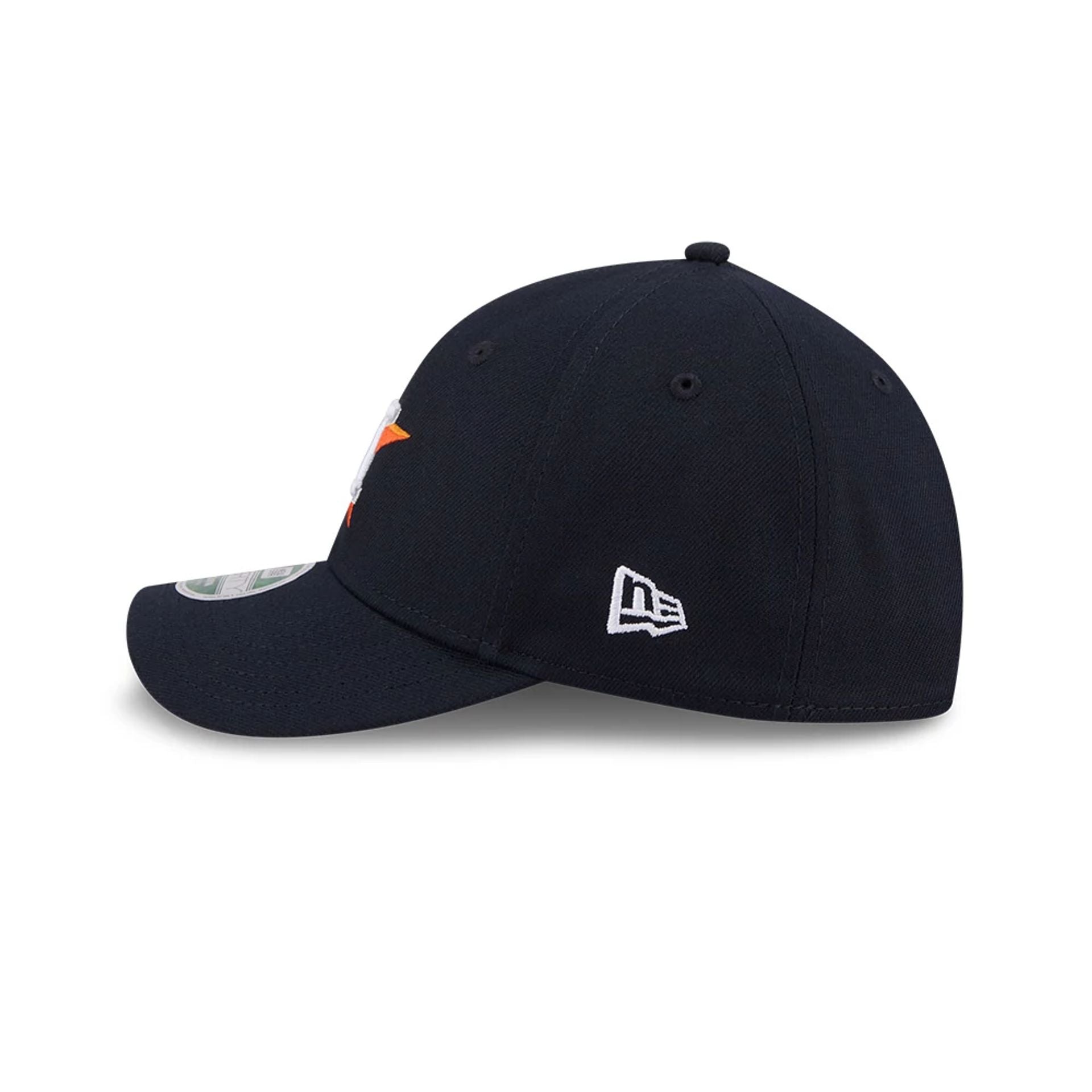 Pictured is this MLB Player Replica Houston Astros 39THIRTY M-Crown Stretch Fit cap in navy. 5