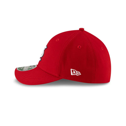 Pictured is this MLB Player Replica St. Louis Cardinals 39THIRTY M-Crown Stretch Fit cap in red. 6