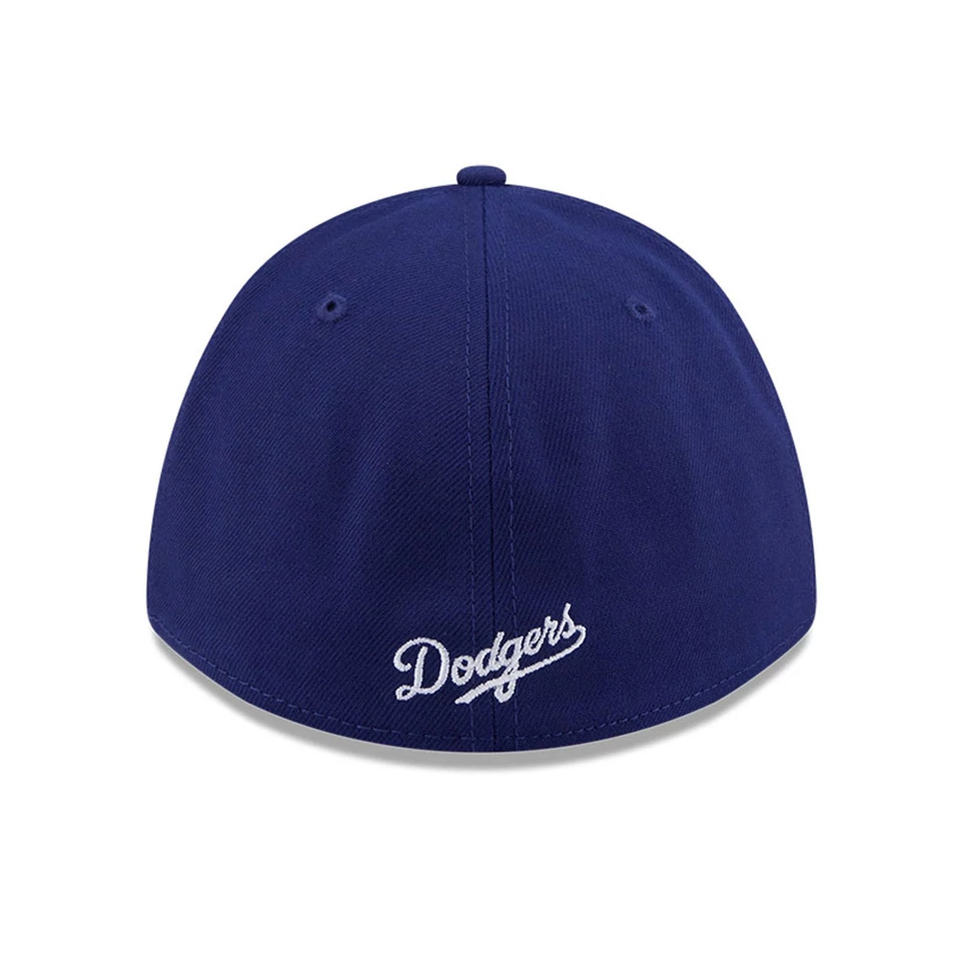 Pictured is this MLB LA Dodgers 39THIRTY M-Crown Stretch Fit cap in dark blue. 5
