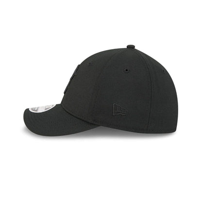 Pictured is this MLB Outline Boston Red Sox 39THIRTY M-Crown Stretch Fit cap in black. 6