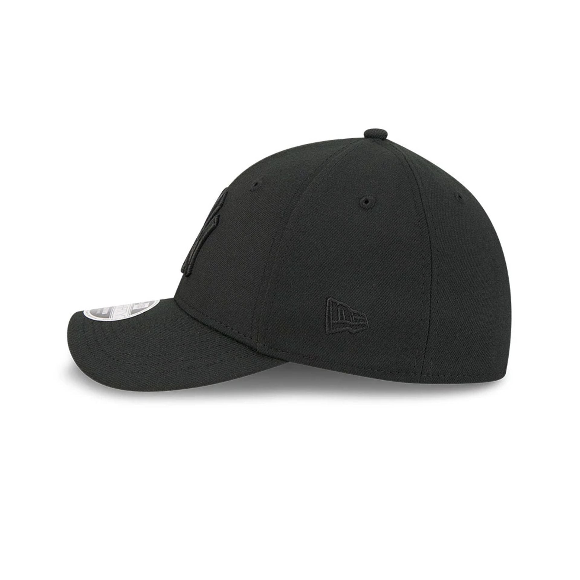 Pictured is this MLB Outline New York Yankees 39THIRTY M-Crown Stretch Fit cap in black. 5