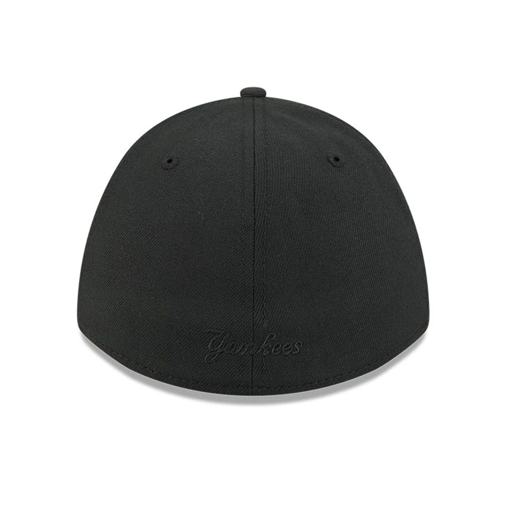 Pictured is this MLB Outline New York Yankees 39THIRTY M-Crown Stretch Fit cap in black. 7