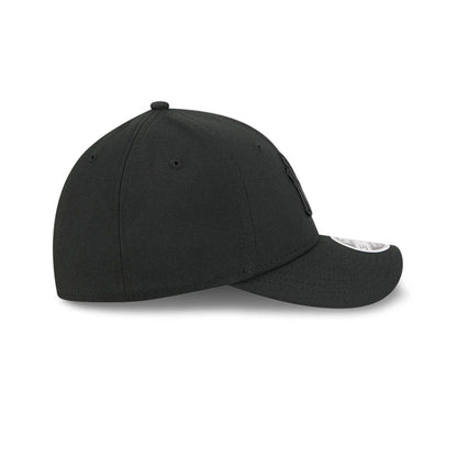 Pictured is this MLB Outline New York Yankees 39THIRTY M-Crown Stretch Fit cap in black. 8
