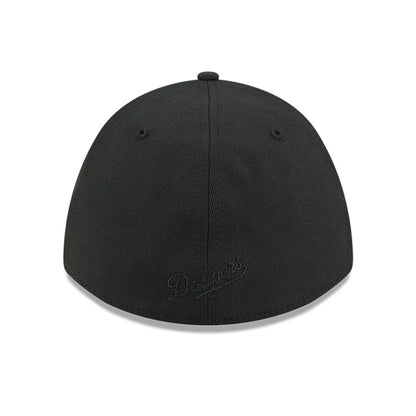 Pictured is this MLB Outline LA Dodgers 39THIRTY M-Crown Stretch Fit cap in black. 7
